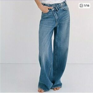 ZARA TRF THE HIGH-WAIST WIDE LEG CROSSOVER JEANS SIZE 8